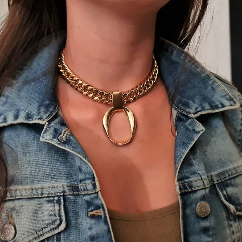 Pendant necklace