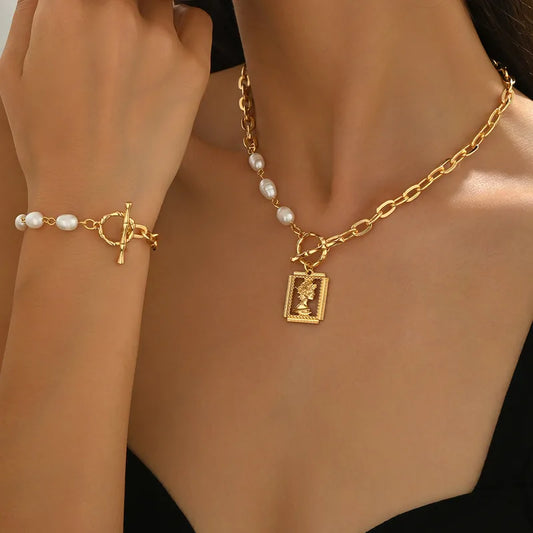 necklace bracelet