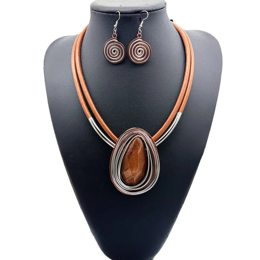 Necklace earrings