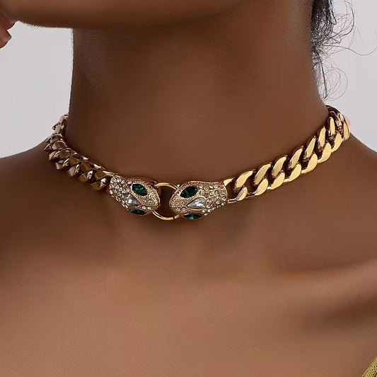 Necklace chocker