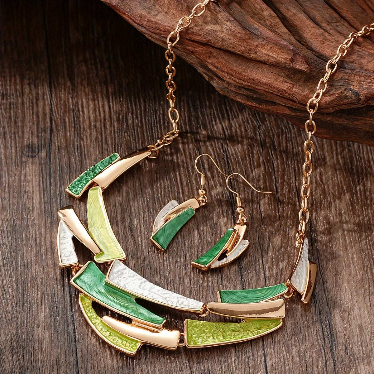Necklace & earring set